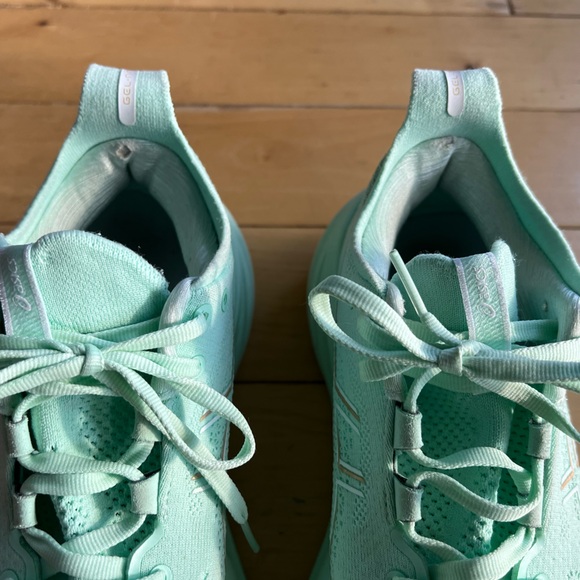 GEL-NIMBUS 26 Mint Medium Running Shoes - Picture 9 of 12